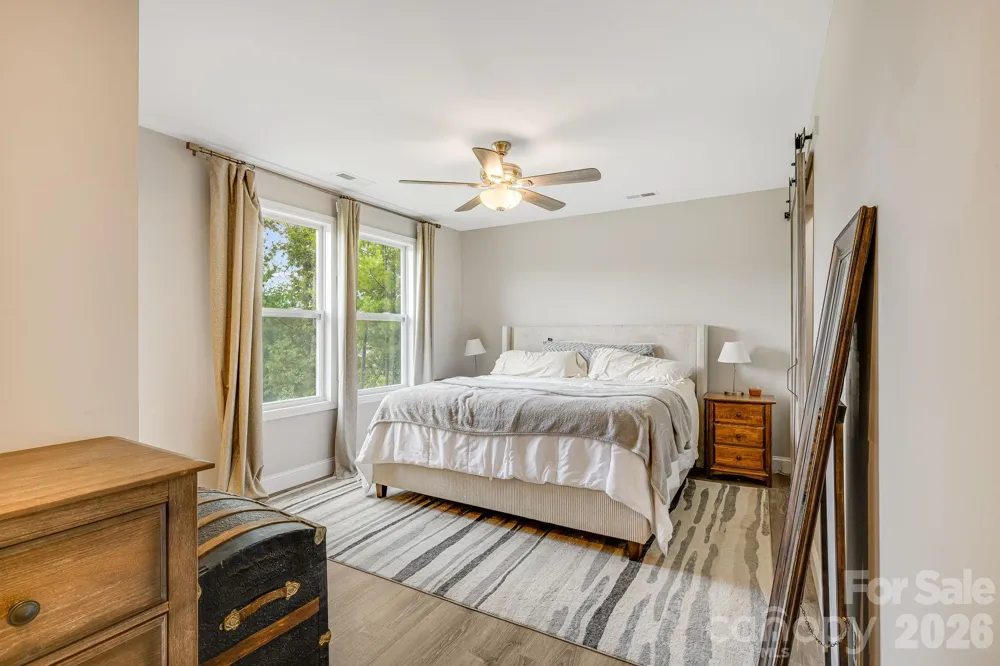 398 Point Hope Lane Hendersonville, NC 28792