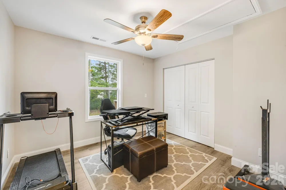 398 Point Hope Lane Hendersonville, NC 28792