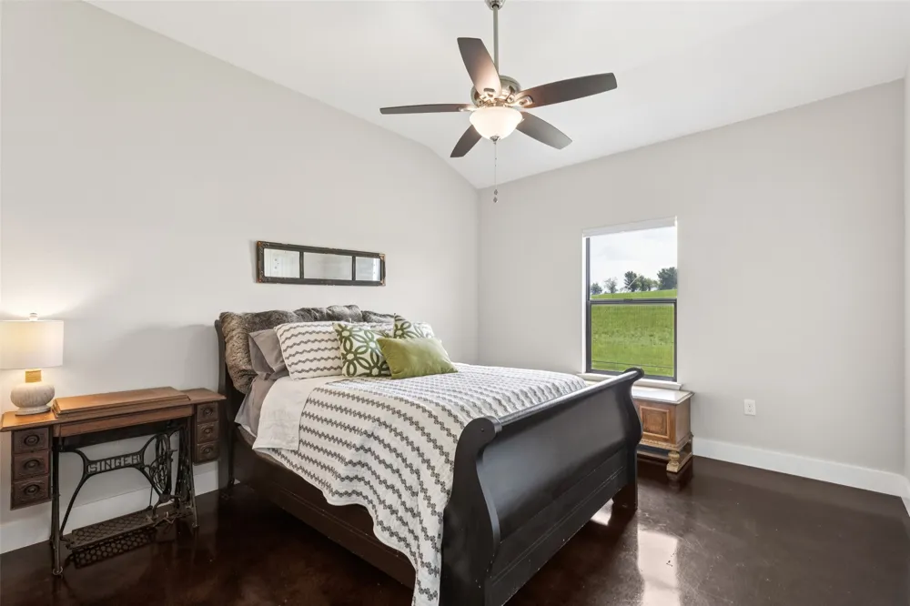1430 County Road 2735 Decatur, TX 76234