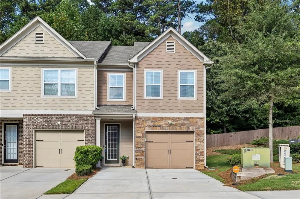 2213 Triple Crown Lane Lithonia, GA 30058