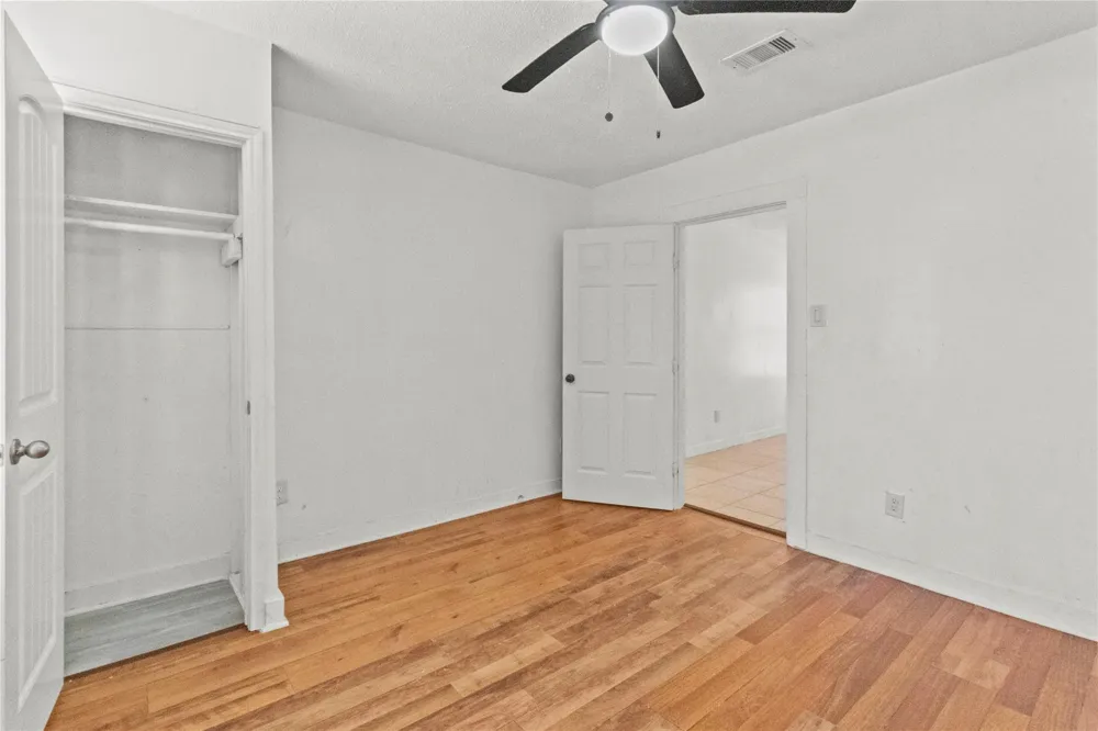 317 E B STREET La Porte, TX 77571