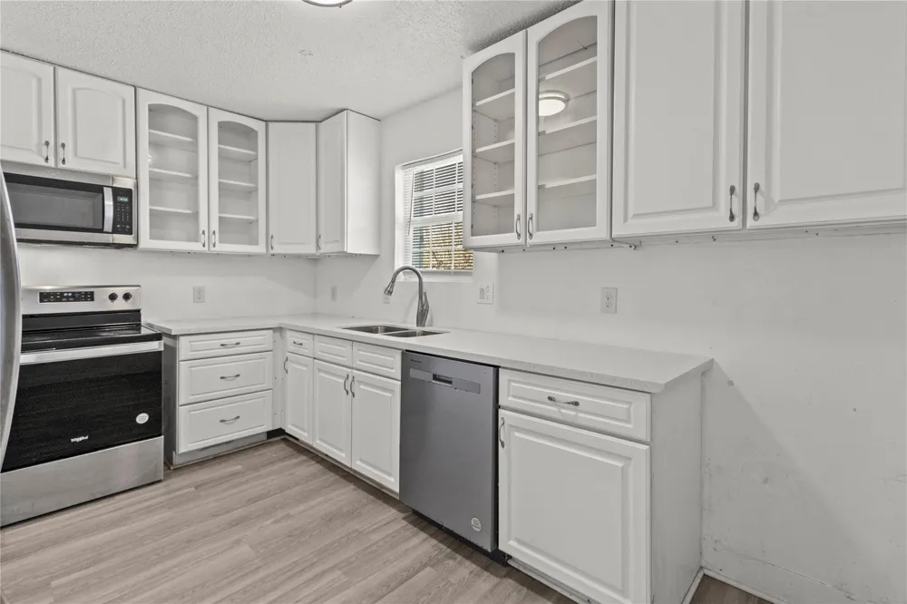 317 E B STREET La Porte, TX 77571