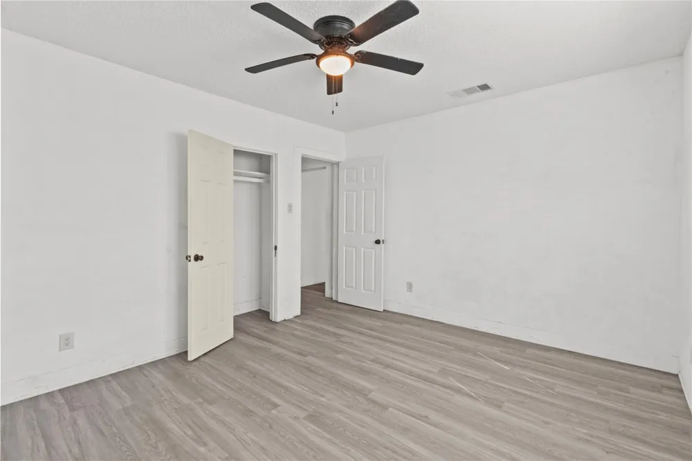317 E B STREET La Porte, TX 77571