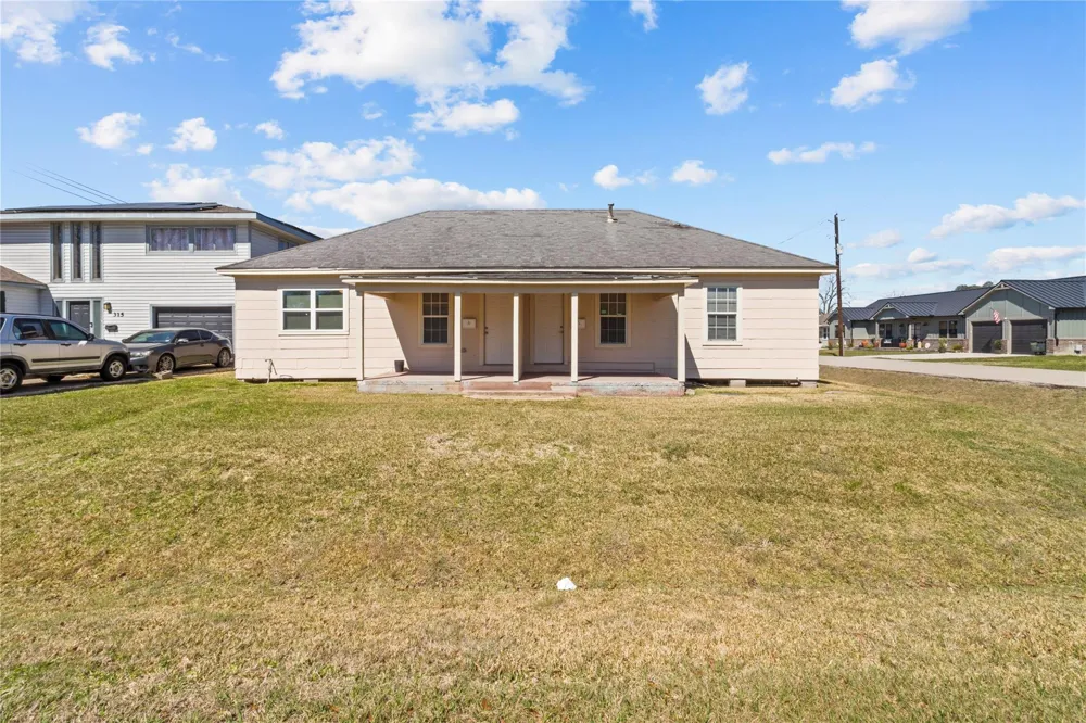 317 E B STREET La Porte, TX 77571