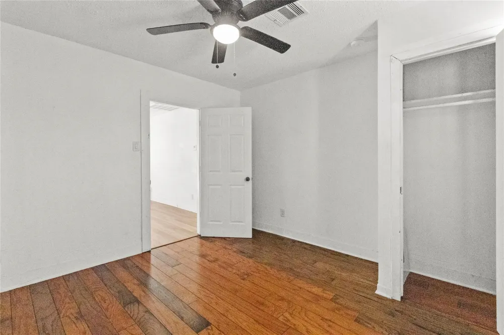 317 E B STREET La Porte, TX 77571