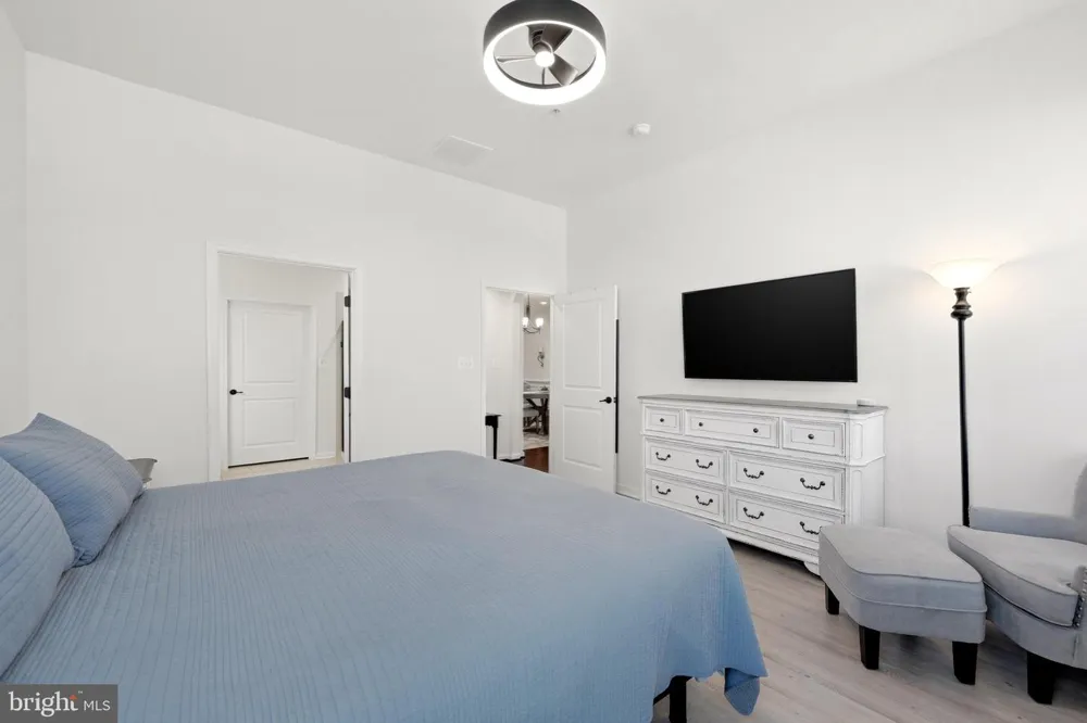 1241 DRYDOCK STREET Brunswick, MD 21716