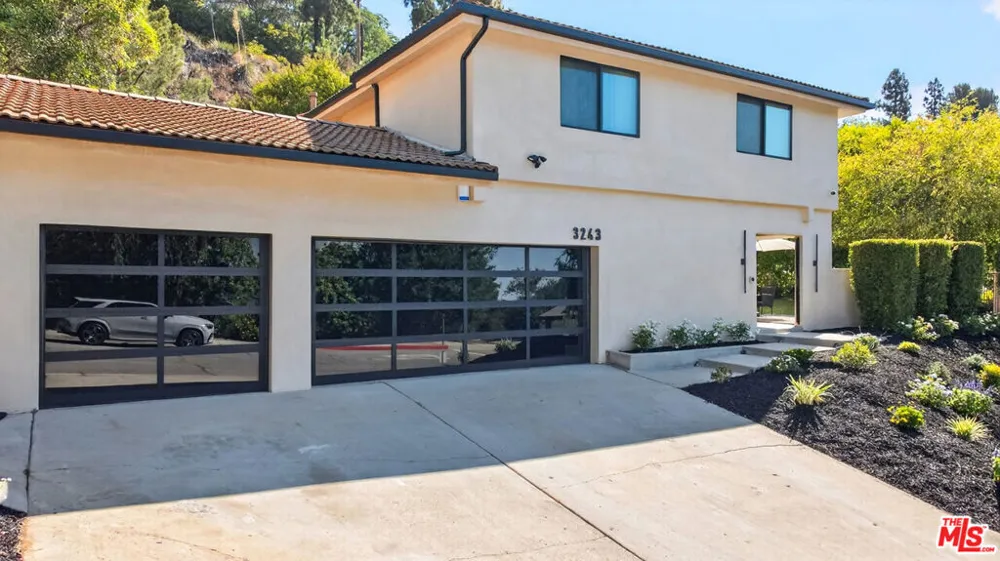 3243 Kirkham Drive Glendale, CA 91206