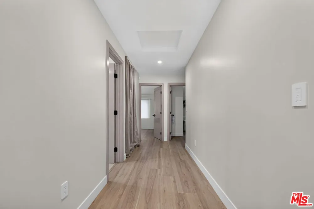 3243 Kirkham Drive Glendale, CA 91206