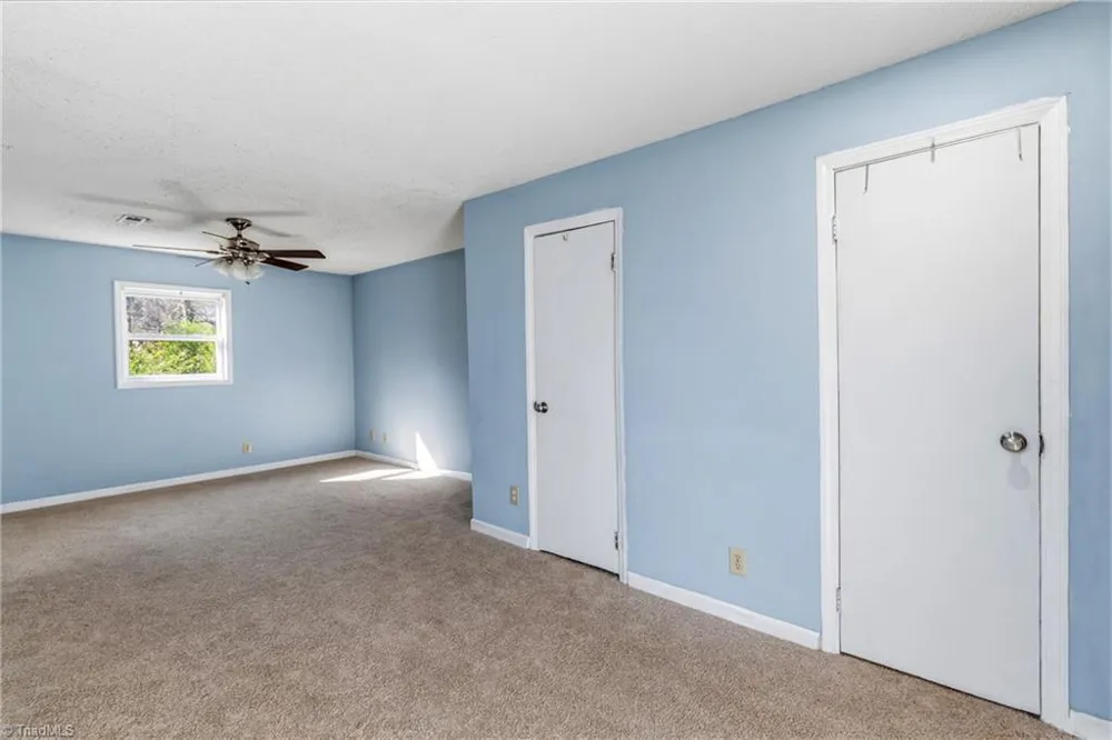 3825 Old Hollow Road Kernersville, NC 27284
