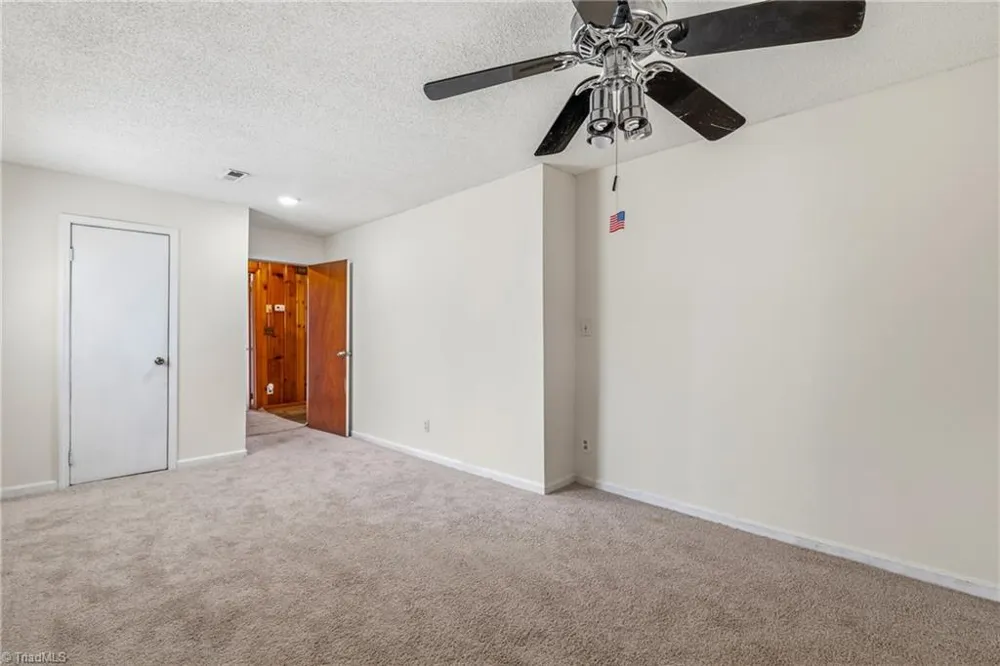 3825 Old Hollow Road Kernersville, NC 27284