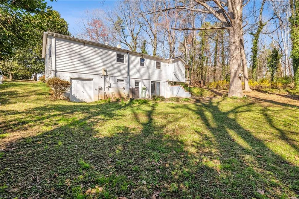 3825 Old Hollow Road Kernersville, NC 27284