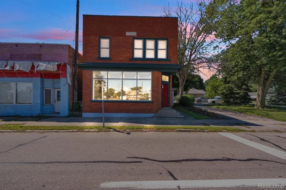 22421 Huron River Drive Rockwood City, MI 48173