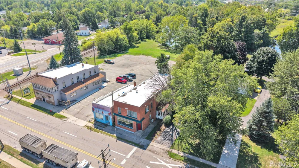 22421 Huron River Drive Rockwood City, MI 48173