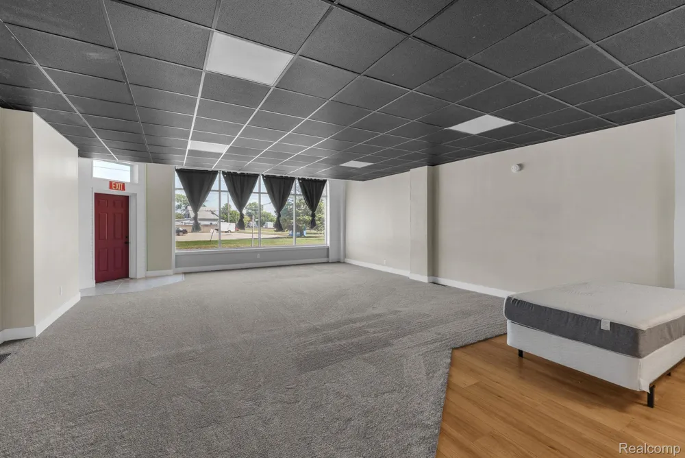 22421 Huron River Drive Rockwood City, MI 48173