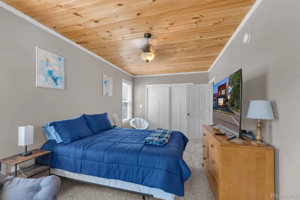 22421 Huron River Drive Rockwood City, MI 48173