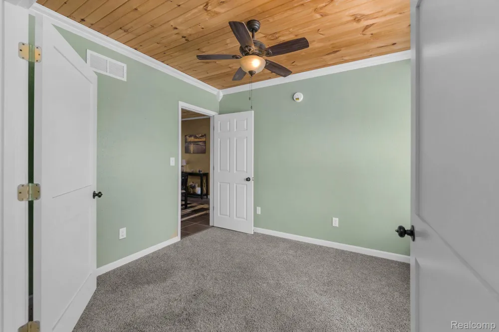 22421 Huron River Drive Rockwood City, MI 48173