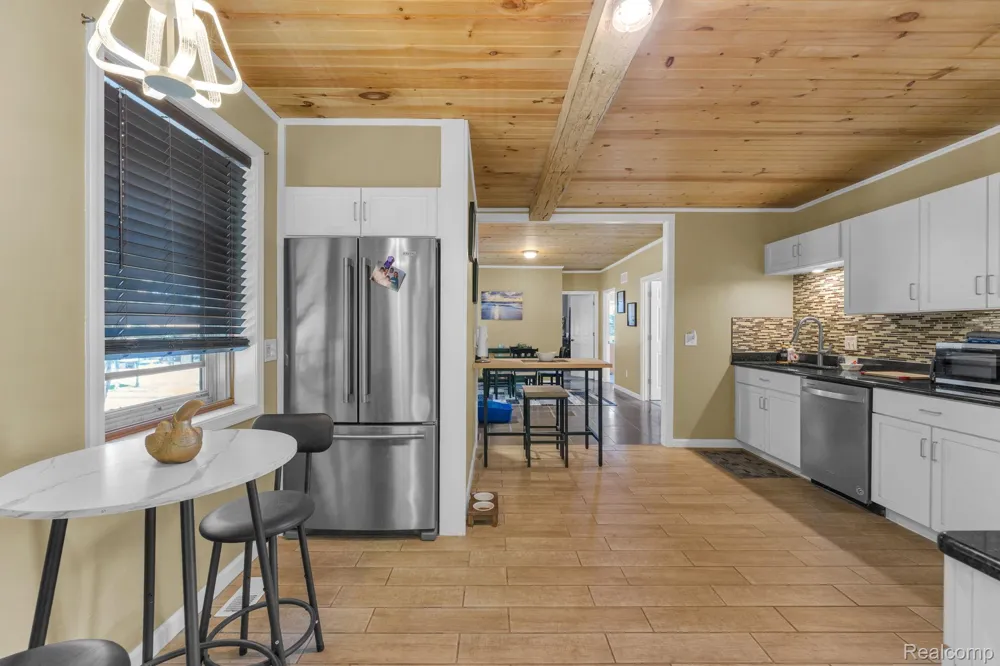 22421 Huron River Drive Rockwood City, MI 48173