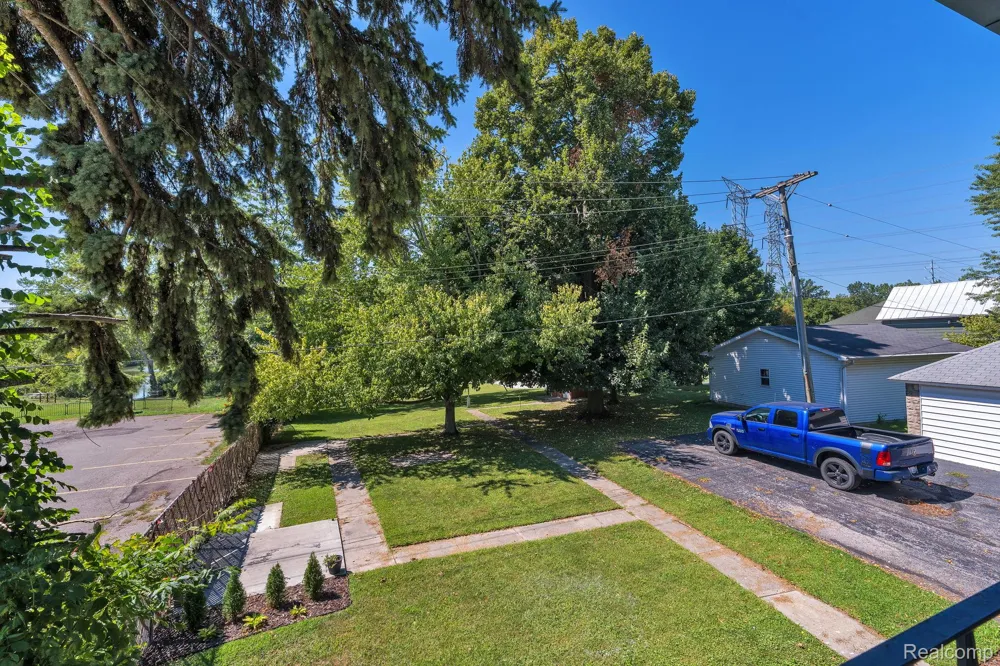 22421 Huron River Drive Rockwood City, MI 48173