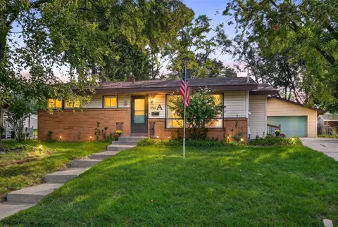 2700 Madelyn Drive SW