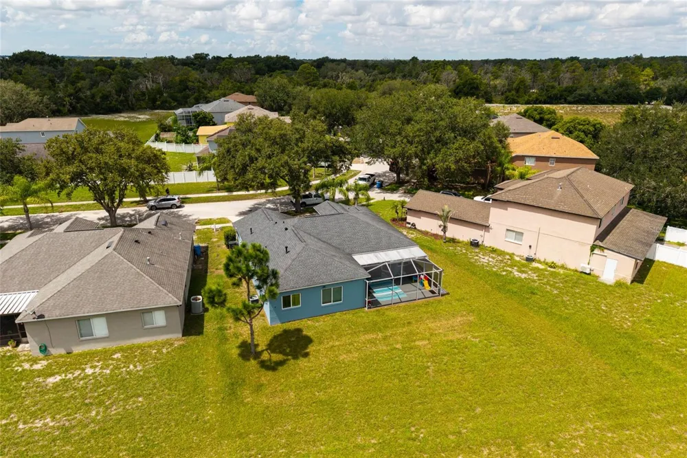3513 PINE TOP DRIVE Valrico, FL 33594