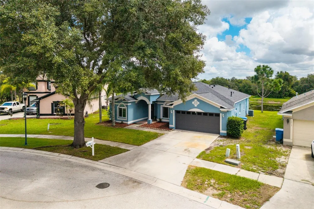 3513 PINE TOP DRIVE Valrico, FL 33594