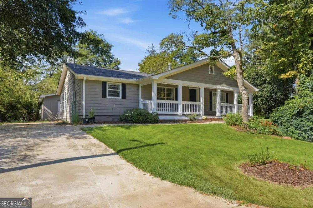 140 N Alexander ST Buford, GA 30518