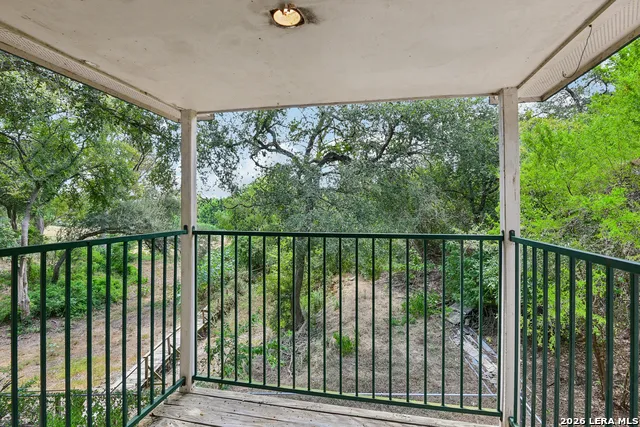 312 County Road 471 Gonzales, TX 78629