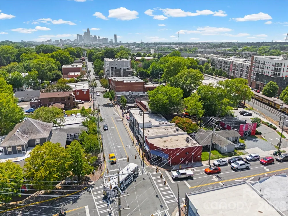 4017 Plaza Row Court Charlotte, NC 28205