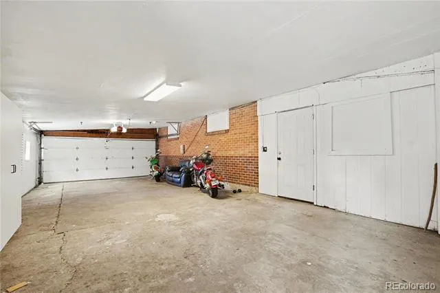 6910 Ruth Way Denver, CO 80221