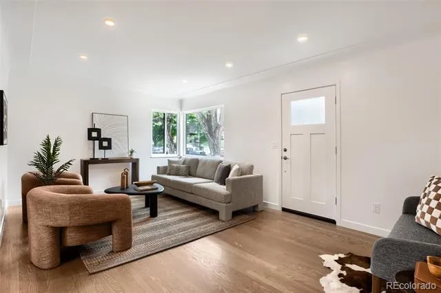 940 Magnolia Street Denver, CO 80220