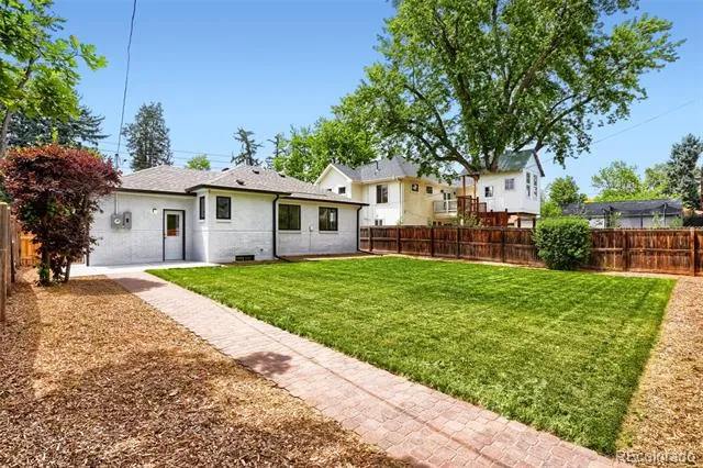 940 Magnolia Street Denver, CO 80220