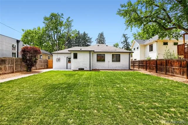 940 Magnolia Street Denver, CO 80220