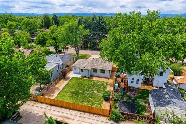 940 Magnolia Street Denver, CO 80220