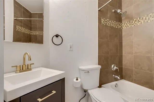 2306 Glenarm #206 Denver, CO 80205