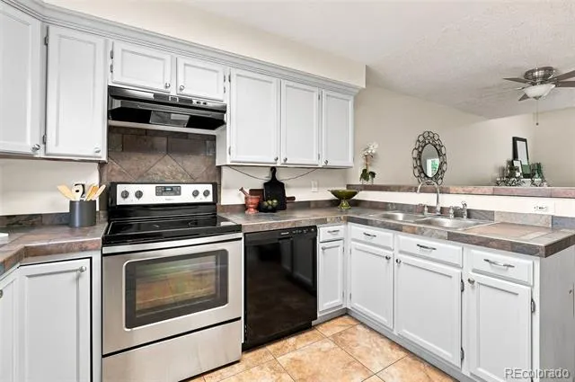 1980 S Hannibal Street #A Aurora, CO 80013