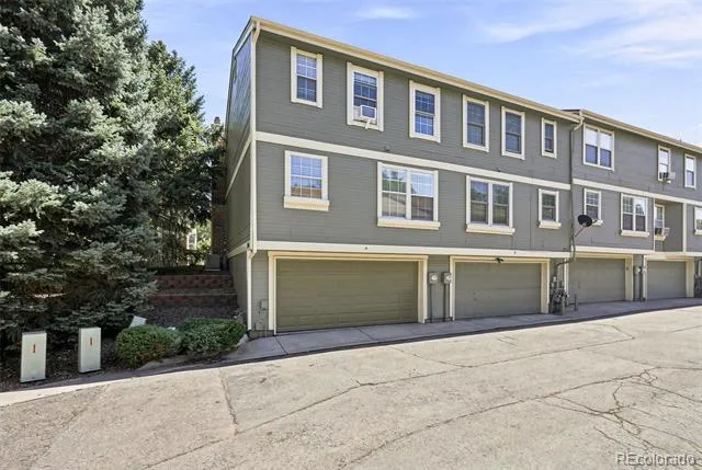 1980 S Hannibal Street #A Aurora, CO 80013