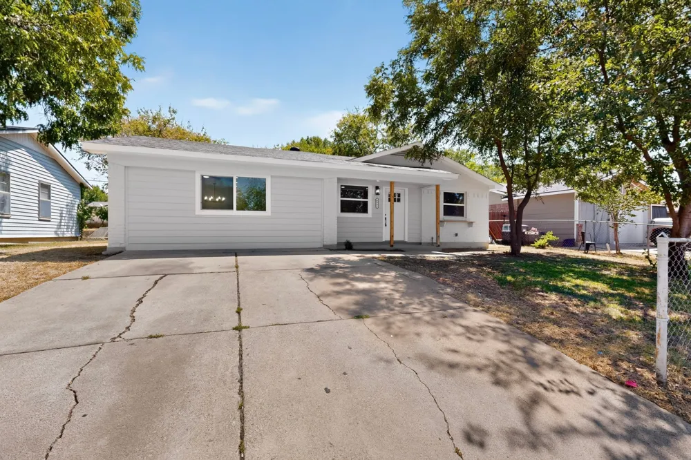 4841 Eastover Avenue Fort Worth, TX 76119