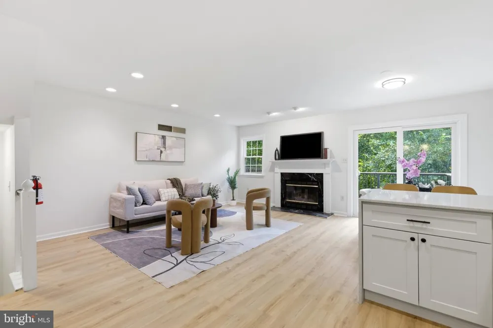 206 GEORGETOWNE COURT Royersford, PA 19468