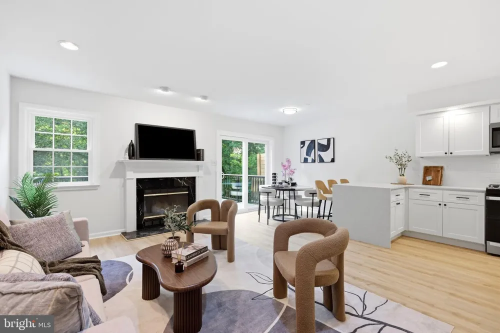 206 GEORGETOWNE COURT Royersford, PA 19468