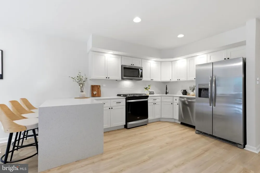 206 GEORGETOWNE COURT Royersford, PA 19468