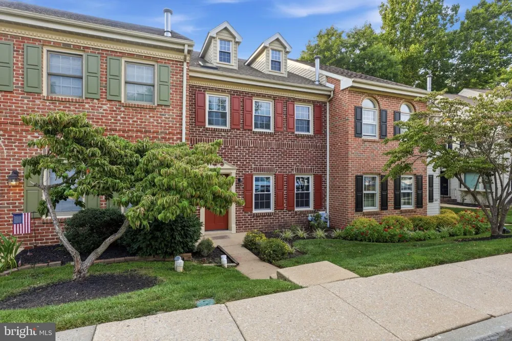 206 GEORGETOWNE COURT Royersford, PA 19468