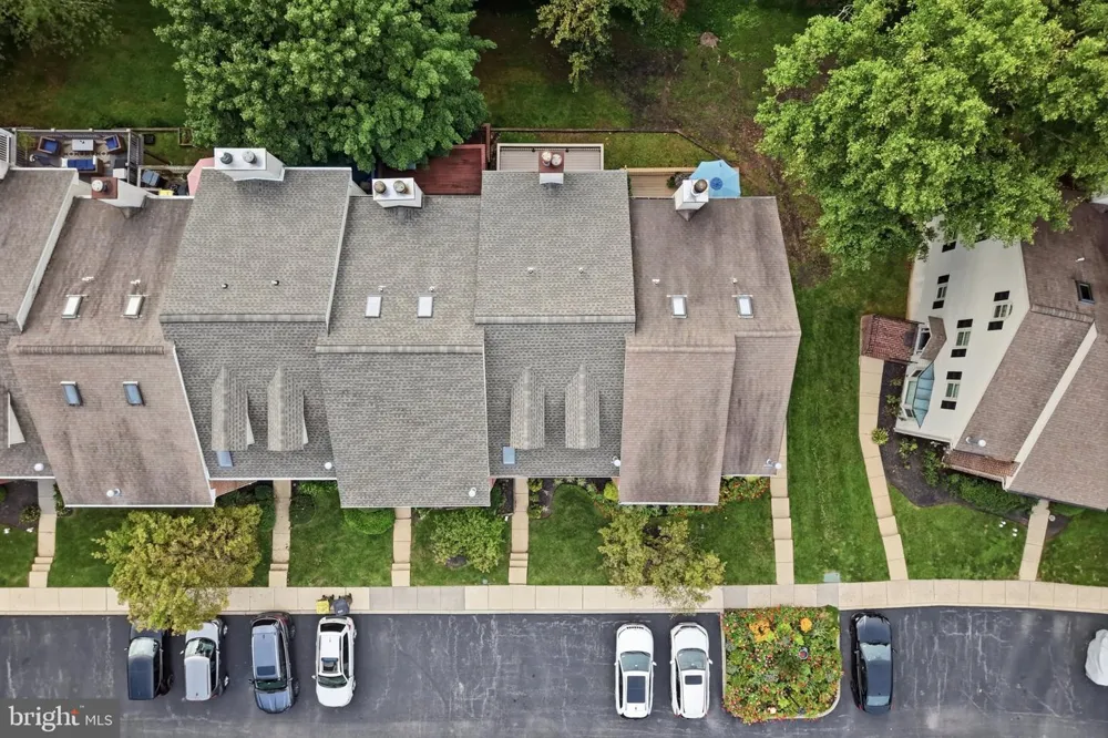206 GEORGETOWNE COURT Royersford, PA 19468