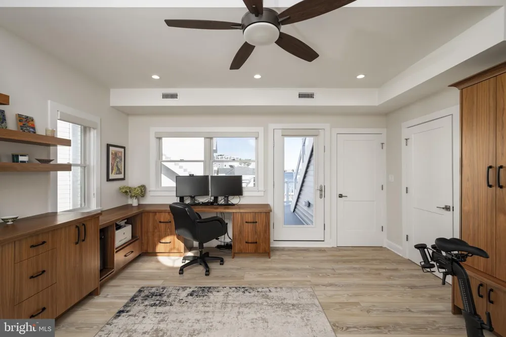 45 BUCKINGHAM AVENUE Harvey Cedars, NJ 08008