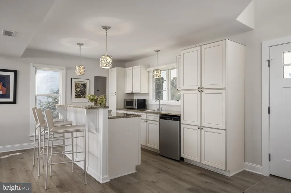 45 BUCKINGHAM AVENUE Harvey Cedars, NJ 08008