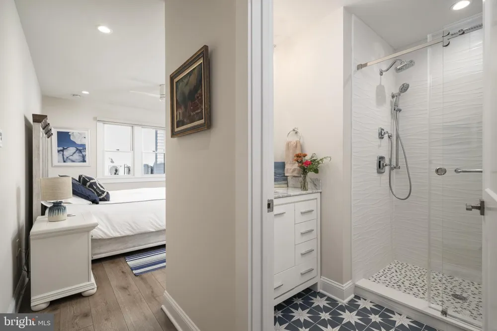45 BUCKINGHAM AVENUE Harvey Cedars, NJ 08008