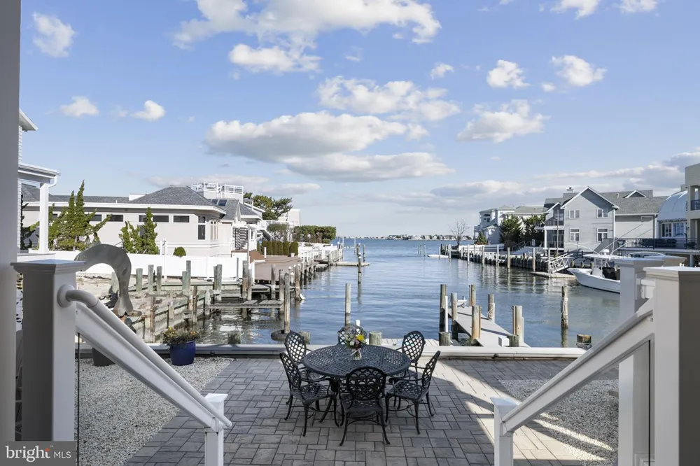 45 BUCKINGHAM AVENUE Harvey Cedars, NJ 08008