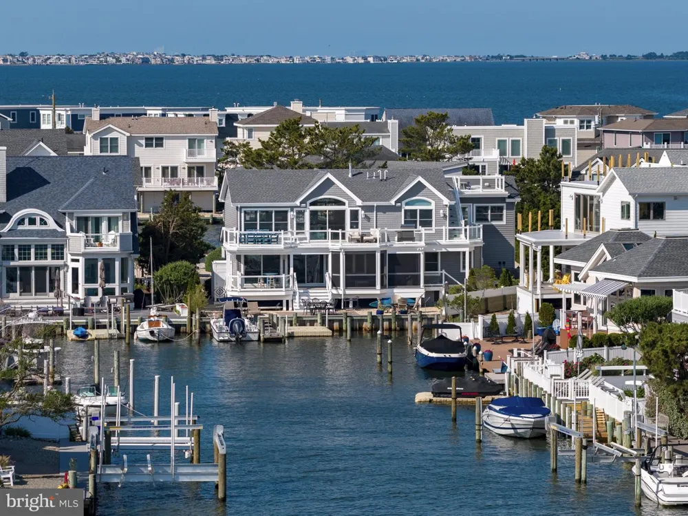 45 BUCKINGHAM AVENUE Harvey Cedars, NJ 08008