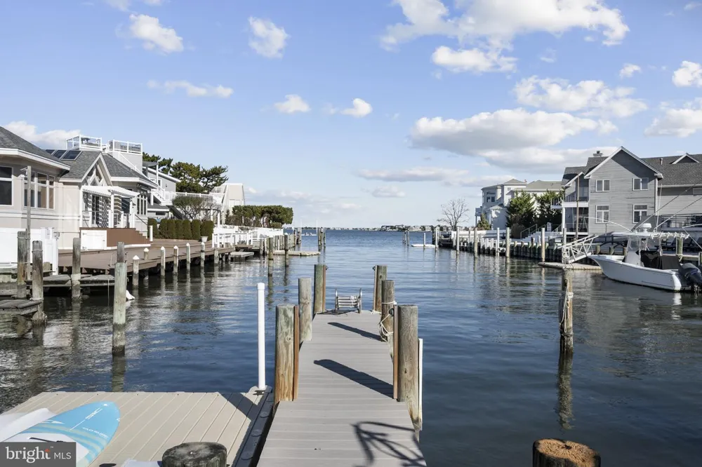 45 BUCKINGHAM AVENUE Harvey Cedars, NJ 08008