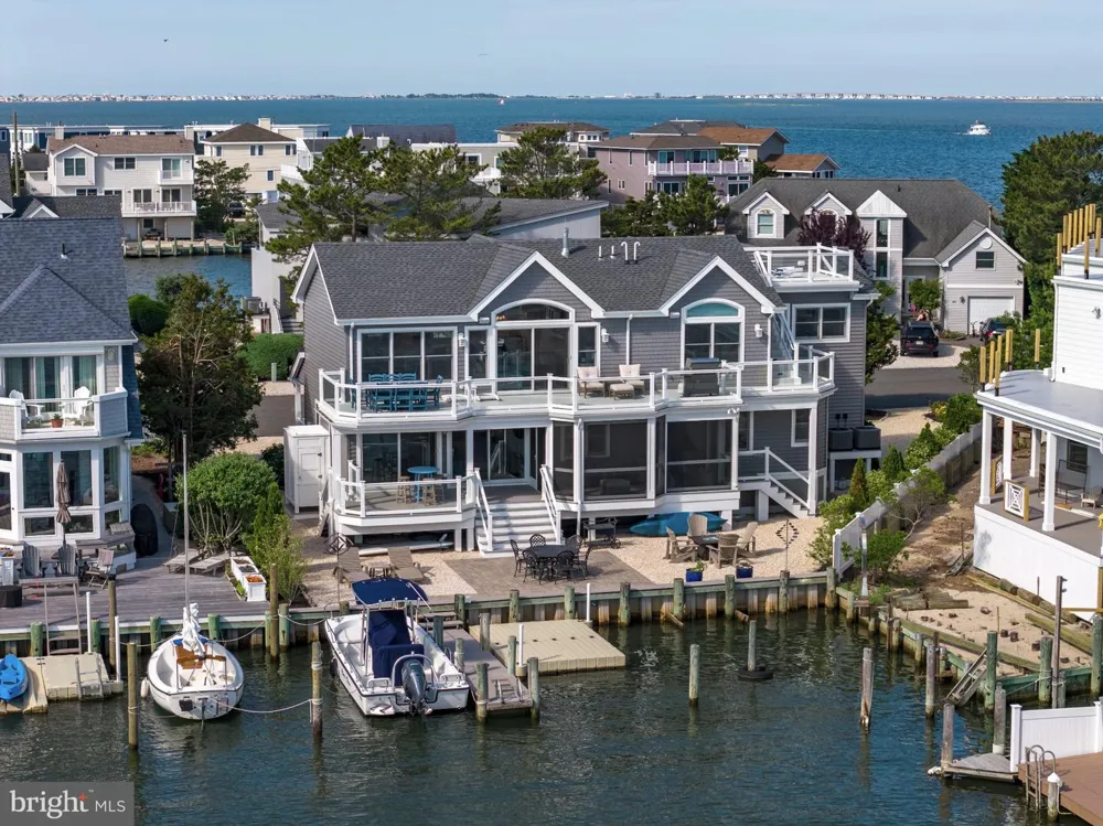 45 BUCKINGHAM AVENUE Harvey Cedars, NJ 08008