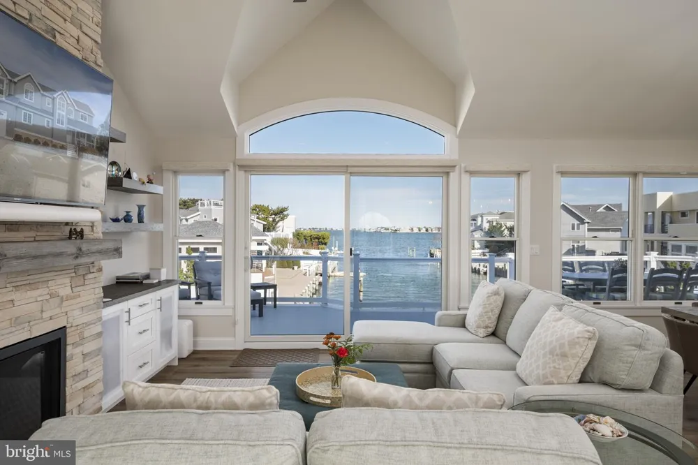45 BUCKINGHAM AVENUE Harvey Cedars, NJ 08008